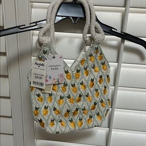 Beaded lemon bag for your collection . Never used